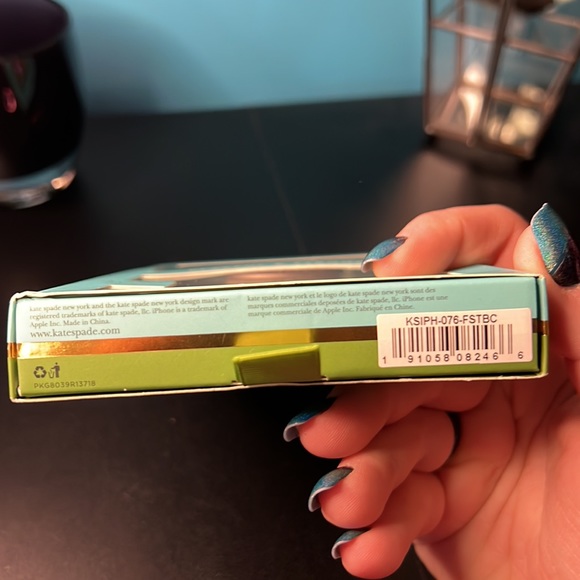 Kate Spade New York Floral Phone Case with Popsocket iPhone XS & iPhone X - Picture 5 of 8